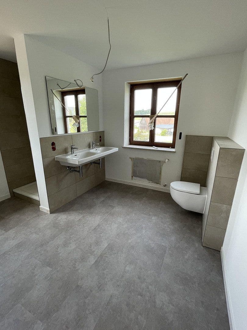 Prenájom bytu 4-izbový 141 m², Regenstauf, Bavorsko Prenájom bytu 4-izbový 141 m², Regenstauf, Bavorsko