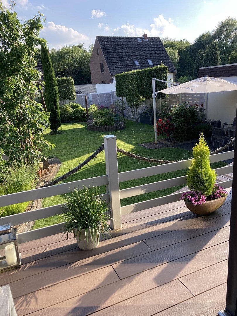 Predaj domu 133 m², pozemek 880 m², Weyhe, Dolné Sasko Predaj domu 133 m², pozemek 880 m², Weyhe, Dolné Sasko