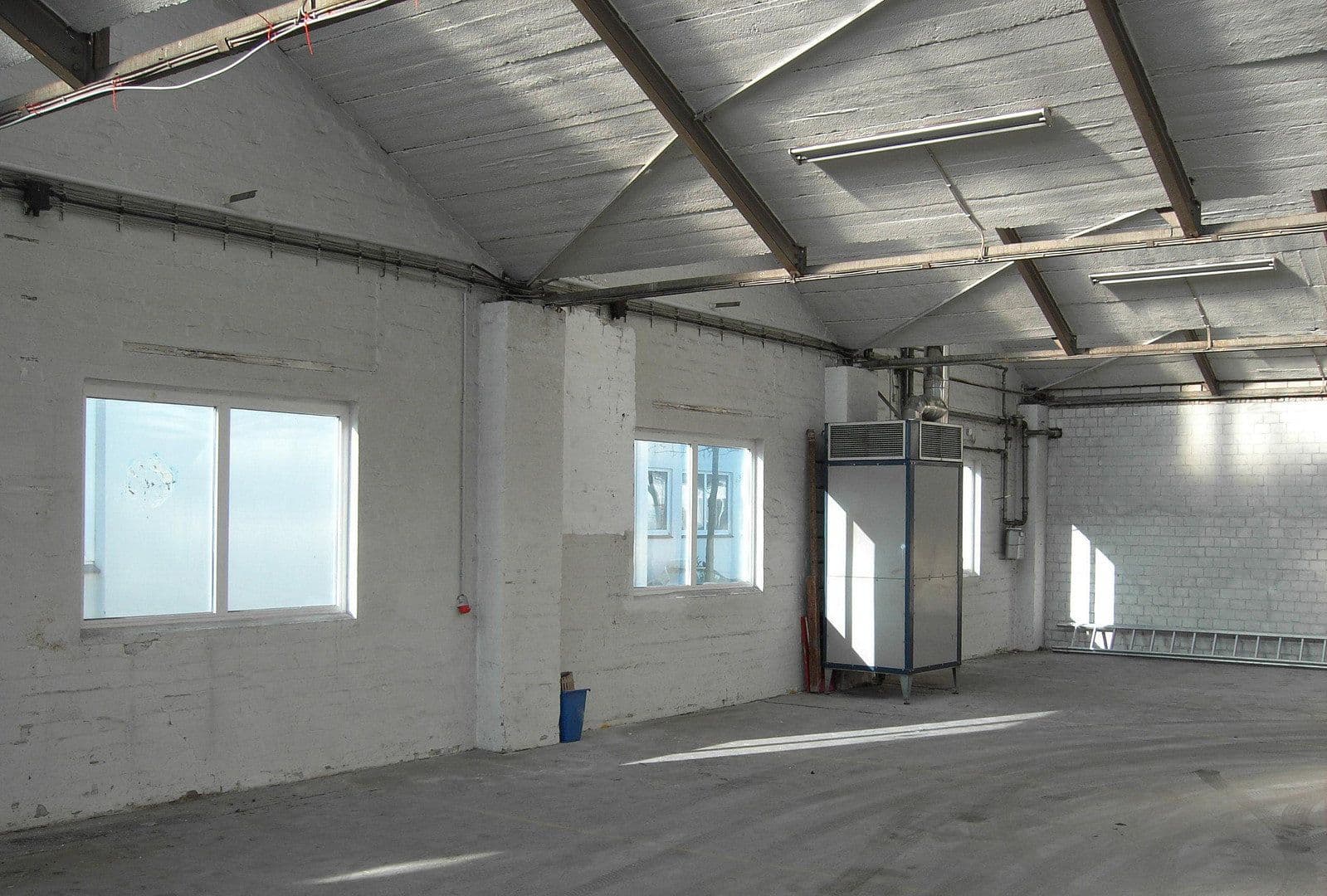 Prenájom nebytového priestoru 500 m², Pinneberg, Šlezvicko-Holštajnsko Prenájom nebytového priestoru 500 m², Pinneberg, Šlezvicko-Holštajnsko