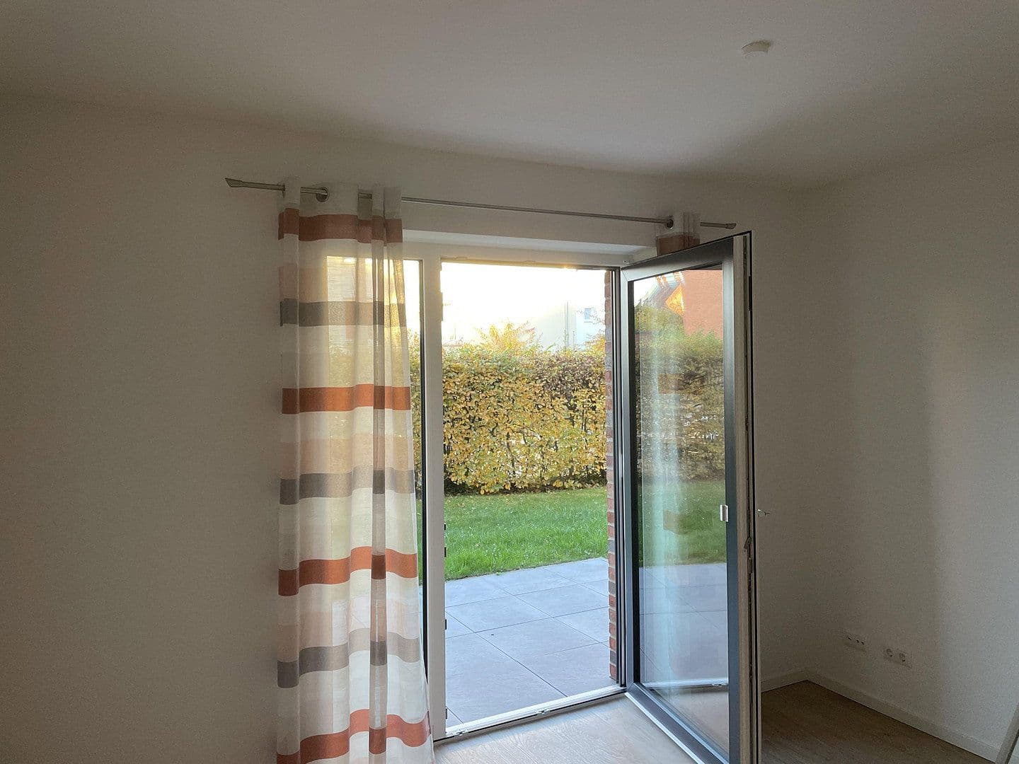 Prenájom bytu 2-izbový 60 m², Schillerstraße 2, Stadthagen, Dolné Sasko Prenájom bytu 2-izbový 60 m², Schillerstraße 2, Stadthagen, Dolné Sasko