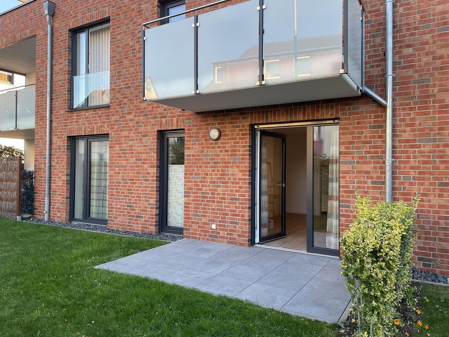Prenájom bytu 2-izbový 60 m², Schillerstraße 2, Stadthagen, Dolné Sasko Prenájom bytu 2-izbový 60 m², Schillerstraße 2, Stadthagen, Dolné Sasko