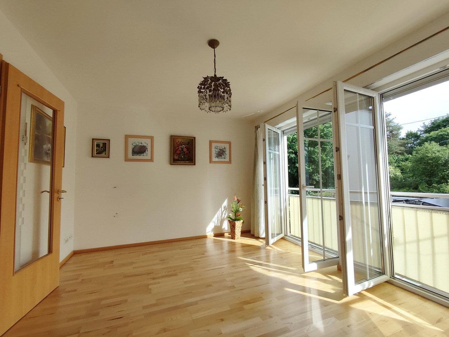 Predaj domu 129 m², pozemek 100 m², München, Bavorsko Predaj domu 129 m², pozemek 100 m², München, Bavorsko