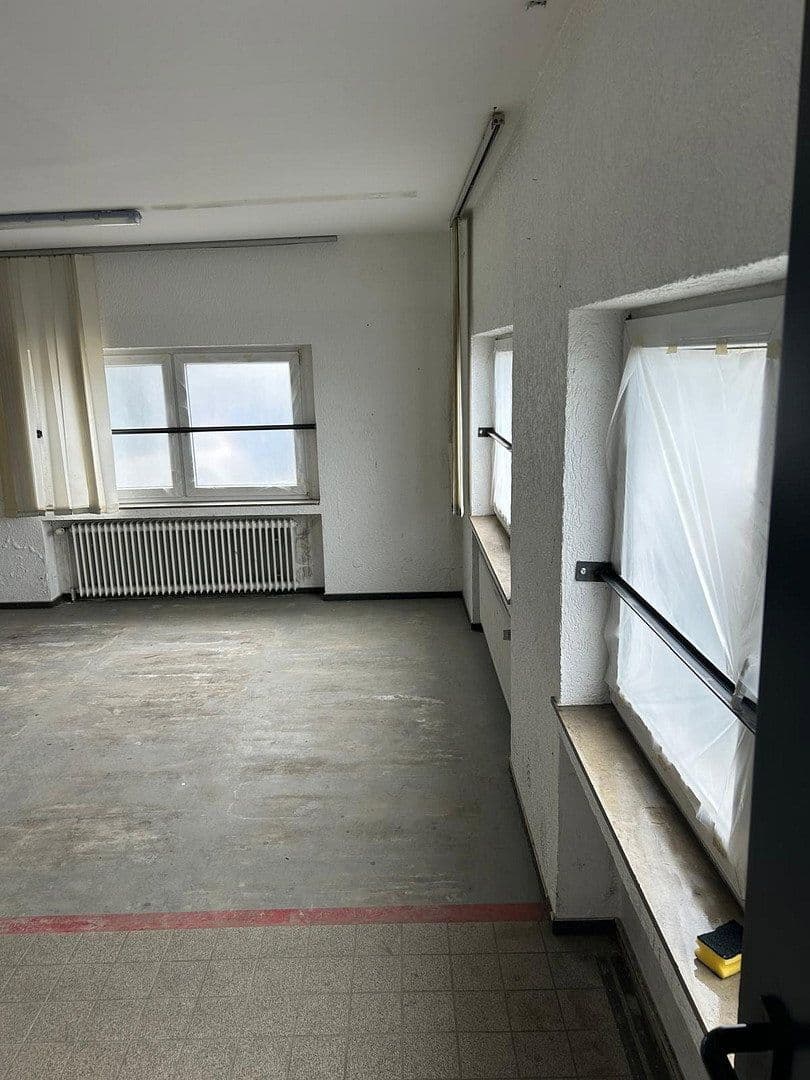 Prenájom nebytového priestoru 110 m², Iserlohn, Severné Porýnie - Westfálsko Prenájom nebytového priestoru 110 m², Iserlohn, Severné Porýnie - Westfálsko