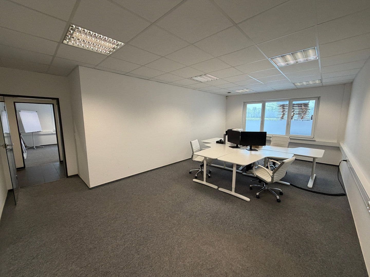 Prenájom nebytového priestoru 446 m², Mackenstedter Straße 8, Stuhr, Dolné Sasko Prenájom nebytového priestoru 446 m², Mackenstedter Straße 8, Stuhr, Dolné Sasko
