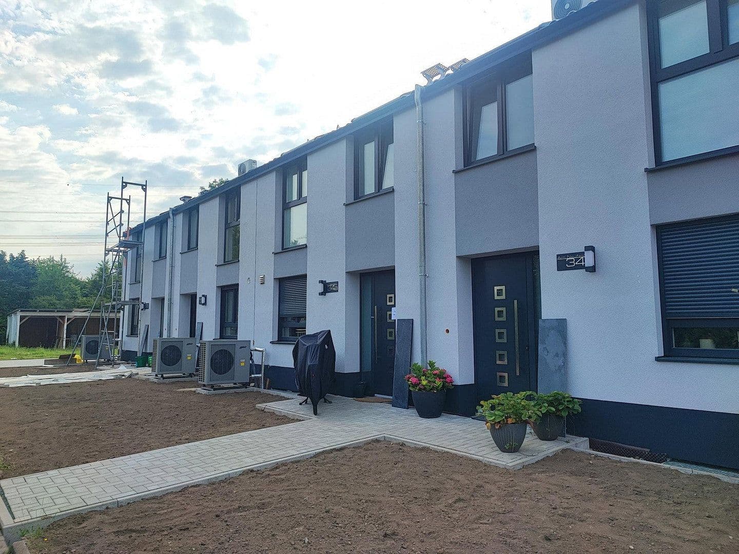 Prenájom domu 112 m², pozemek 151 m², Am Neufeld 34b, Frankfurt am Main, Hesensko Prenájom domu 112 m², pozemek 151 m², Am Neufeld 34b, Frankfurt am Main, Hesensko