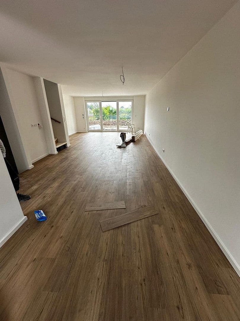 Prenájom domu 112 m², pozemek 151 m², Am Neufeld 34b, Frankfurt am Main, Hesensko Prenájom domu 112 m², pozemek 151 m², Am Neufeld 34b, Frankfurt am Main, Hesensko