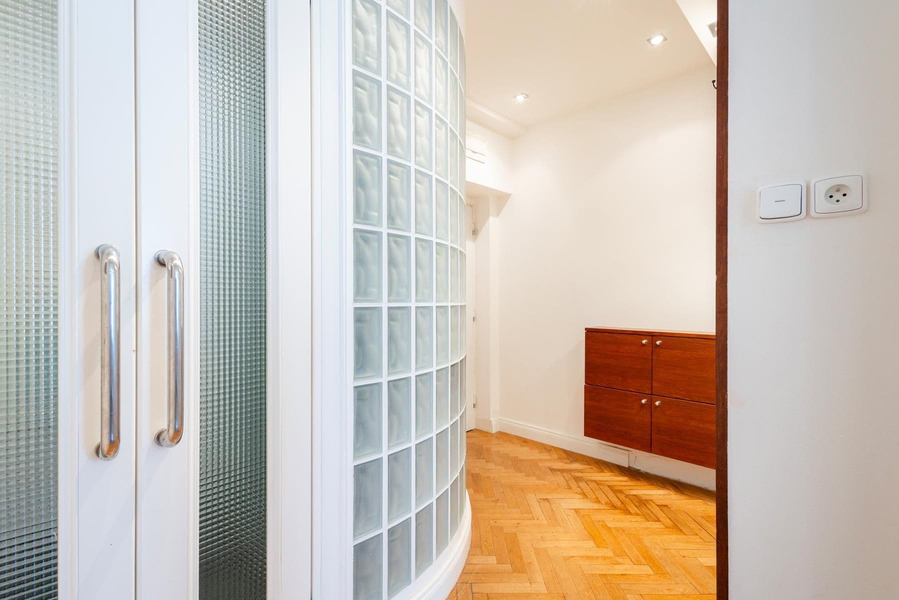 Predaj bytu 2-izbový 55 m², Plaská, Praha, Praha Predaj bytu 2-izbový 55 m², Plaská, Praha, Praha