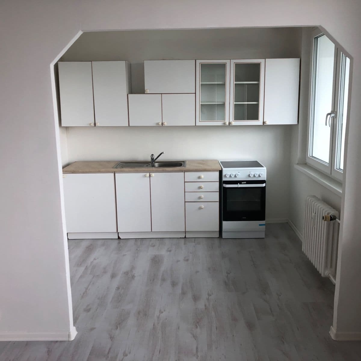 Prenájom bytu 4-izbový 99 m², Luční, Litvínov, Ústecký kraj Prenájom bytu 4-izbový 99 m², Luční, Litvínov, Ústecký kraj