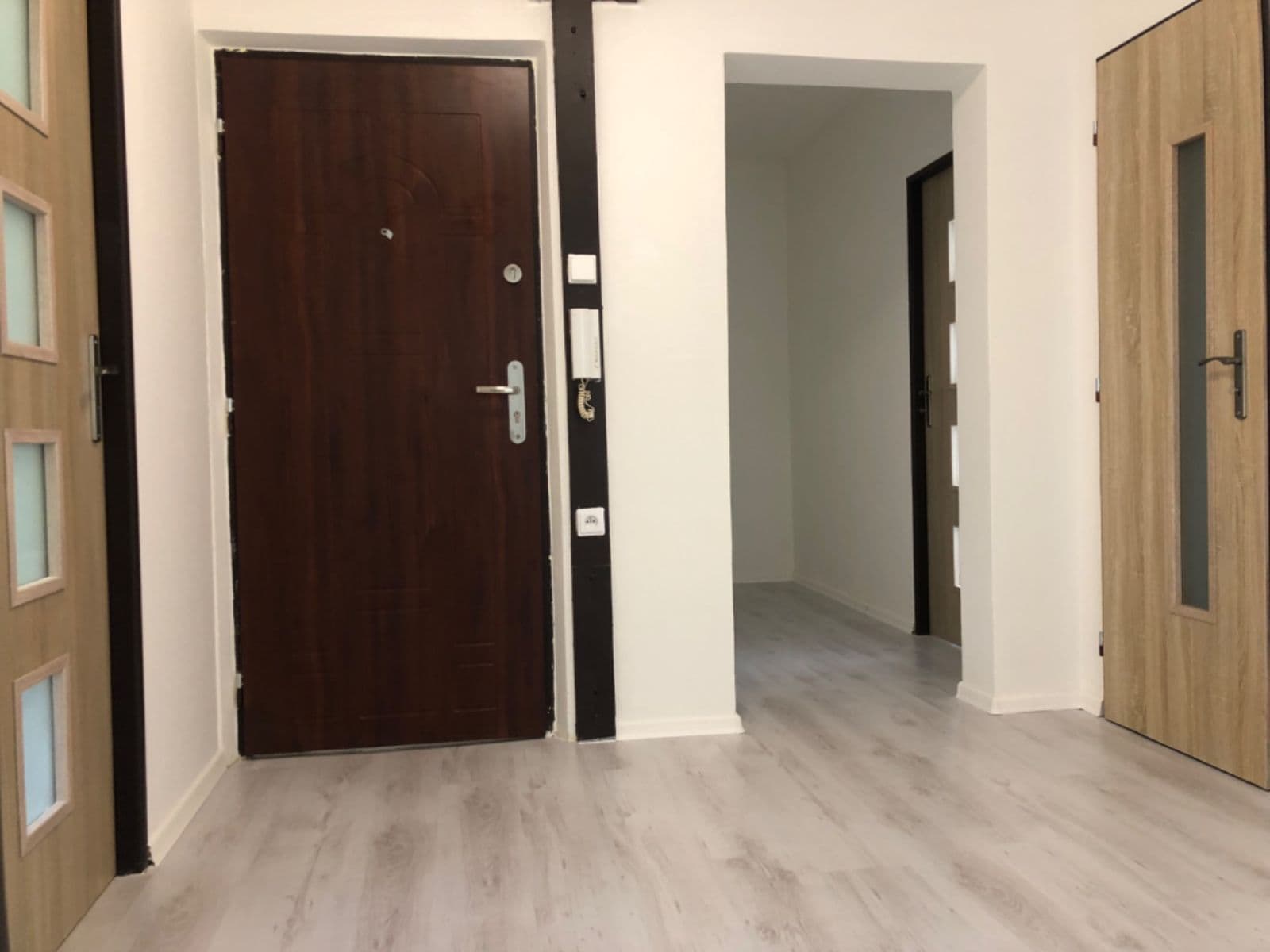 Prenájom bytu 4-izbový 99 m², Luční, Litvínov, Ústecký kraj Prenájom bytu 4-izbový 99 m², Luční, Litvínov, Ústecký kraj