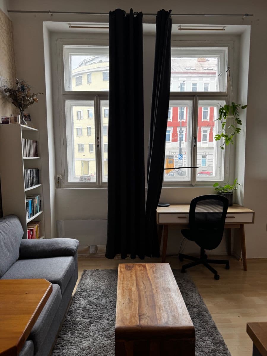 Prenájom bytu 1-izbový 19 m², Na Žertvách, Praha, Praha Prenájom bytu 1-izbový 19 m², Na Žertvách, Praha, Praha