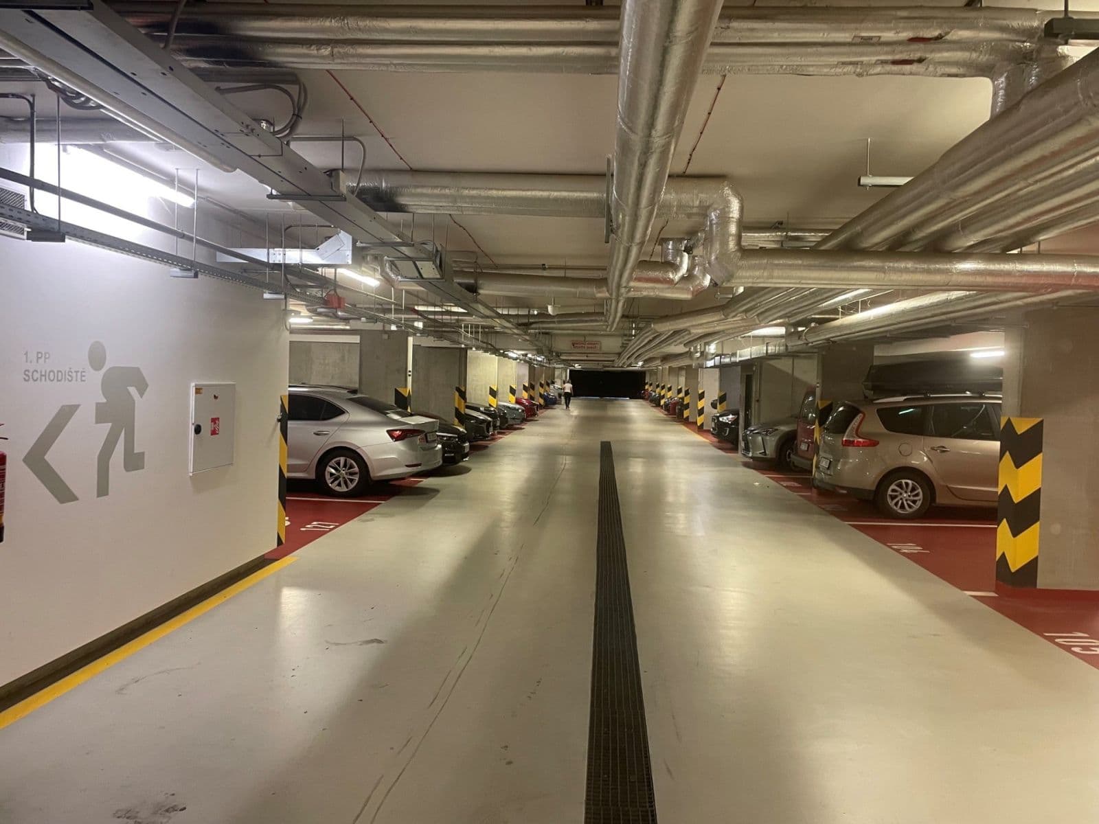 Prenájom nebytového priestoru 13 m², Fikerova, Praha, Praha Prenájom nebytového priestoru 13 m², Fikerova, Praha, Praha