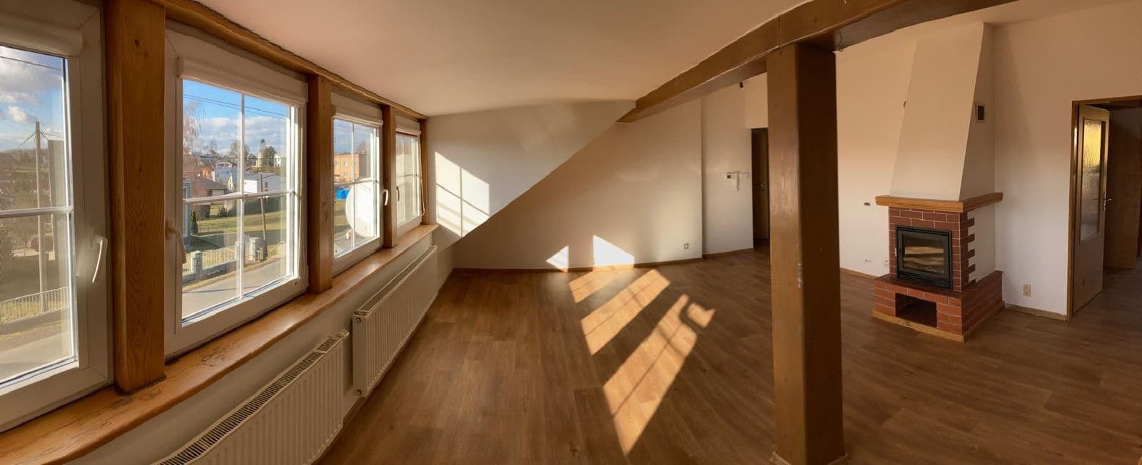Prenájom bytu 5-izbový 126 m², Osvoboditelů, Hlučín, Moravskoslezský kraj Prenájom bytu 5-izbový 126 m², Osvoboditelů, Hlučín, Moravskoslezský kraj