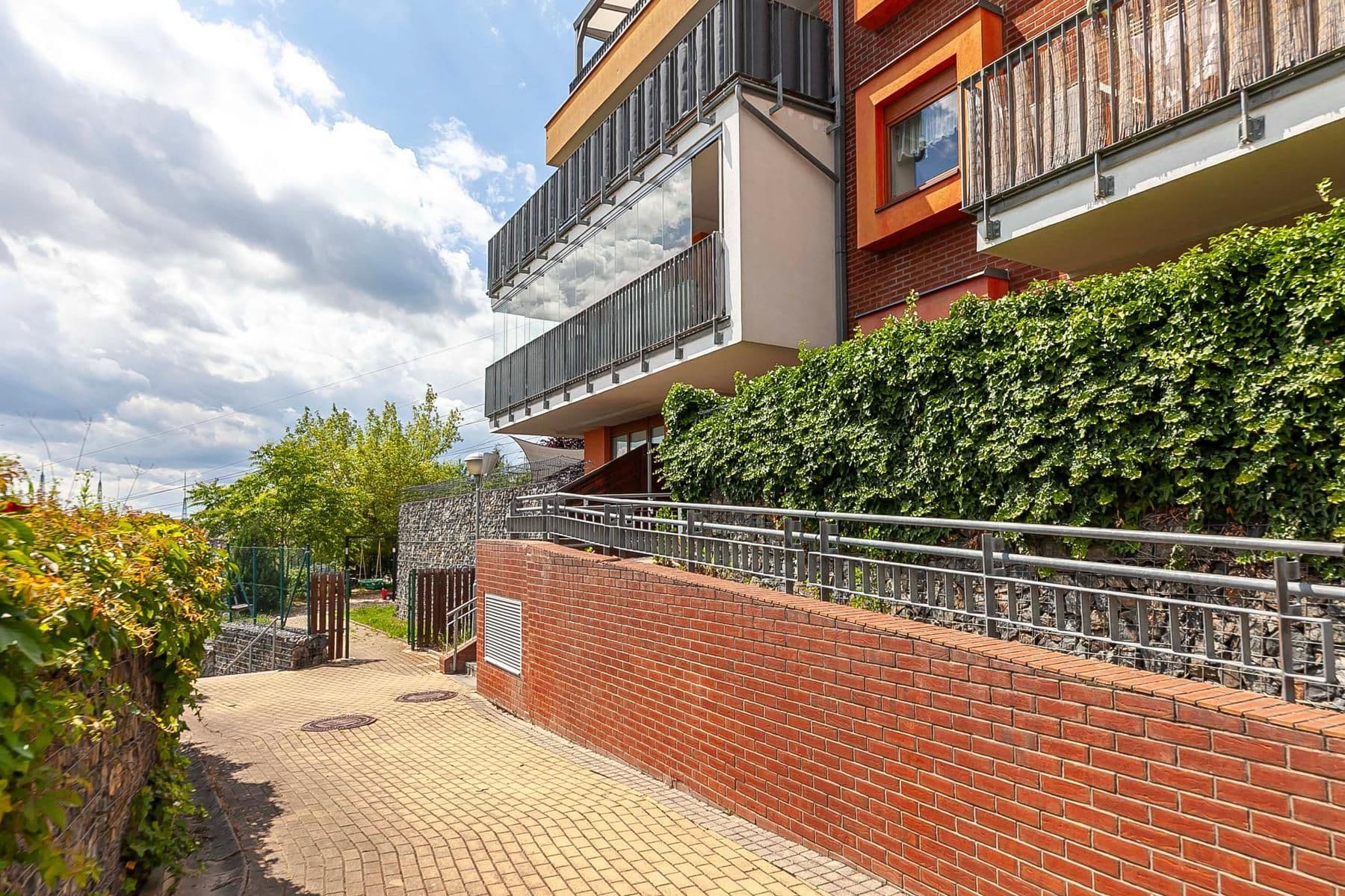 Predaj bytu 2-izbový 68 m², Smrčinská, Praha, Praha Predaj bytu 2-izbový 68 m², Smrčinská, Praha, Praha
