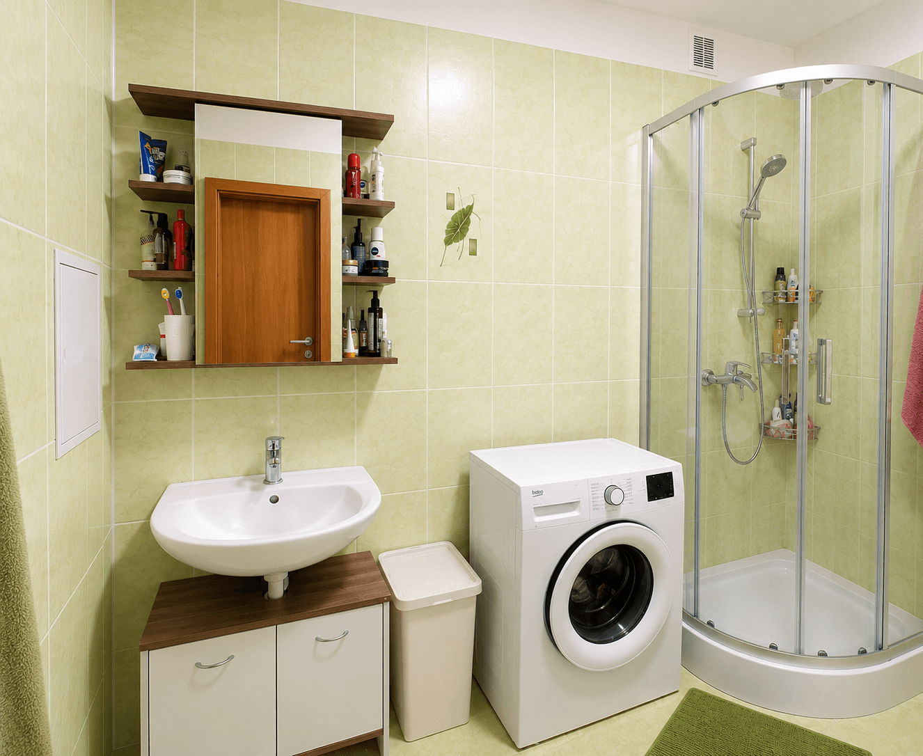 Predaj bytu 3-izbový 73 m², Alšovo náměstí, Ostrava, Moravskoslezský kraj Predaj bytu 3-izbový 73 m², Alšovo náměstí, Ostrava, Moravskoslezský kraj