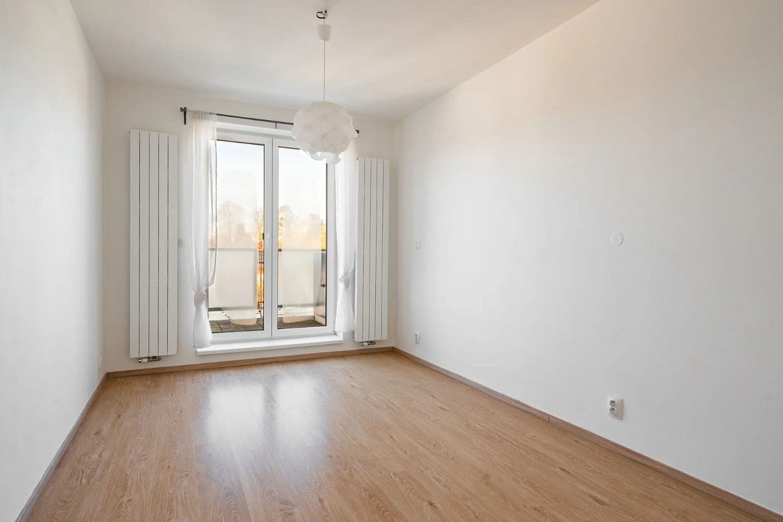 Predaj bytu 3-izbový 74 m², K Meteoru, Hradec Králové, Královéhradecký kraj Predaj bytu 3-izbový 74 m², K Meteoru, Hradec Králové, Královéhradecký kraj