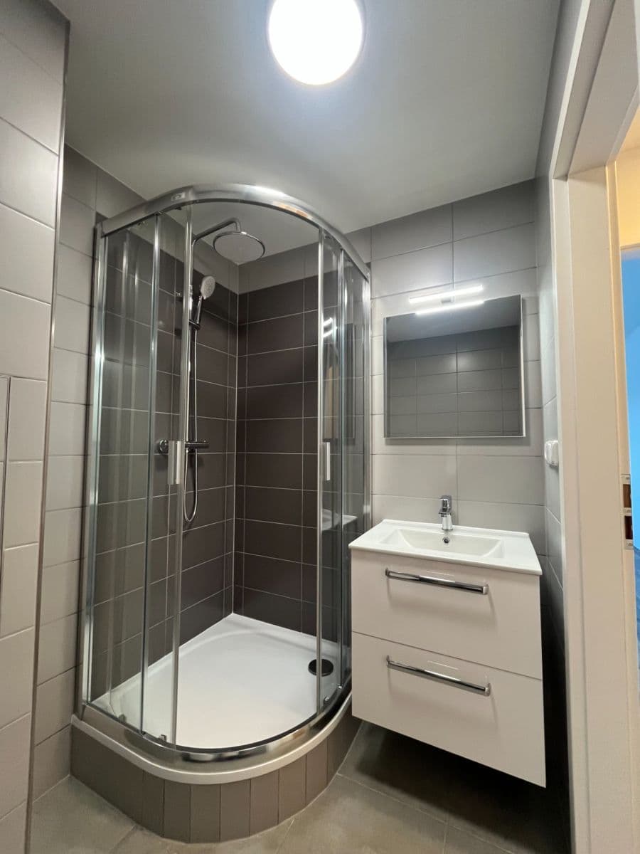 Prenájom bytu 1-izbový 38 m², Jižní, Semily, Liberecký kraj Prenájom bytu 1-izbový 38 m², Jižní, Semily, Liberecký kraj