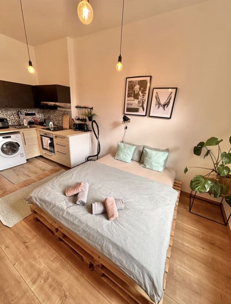 Prenájom bytu 26 m², Na Maninách, Praha, Praha Prenájom bytu 26 m², Na Maninách, Praha, Praha