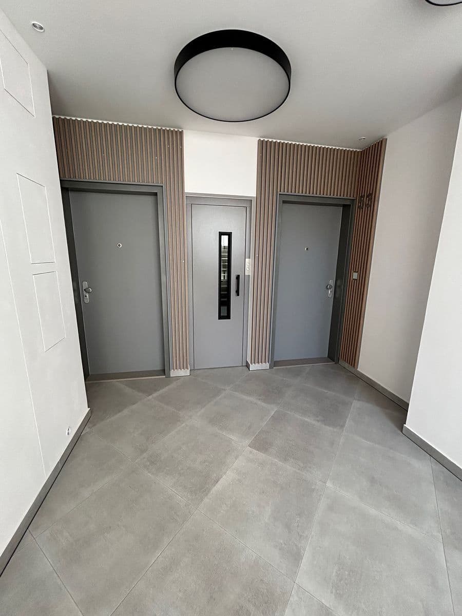 Prenájom bytu 2-izbový 71 m², Pod Drinopolem, Praha, Praha Prenájom bytu 2-izbový 71 m², Pod Drinopolem, Praha, Praha