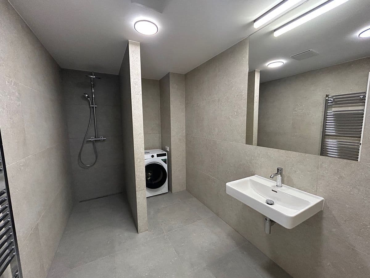 Prenájom bytu 2-izbový 71 m², Pod Drinopolem, Praha, Praha Prenájom bytu 2-izbový 71 m², Pod Drinopolem, Praha, Praha