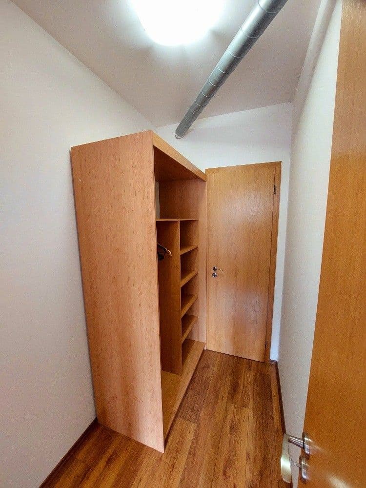 Prenájom bytu 2-izbový 52 m², Křižíkova, Praha, Praha Prenájom bytu 2-izbový 52 m², Křižíkova, Praha, Praha