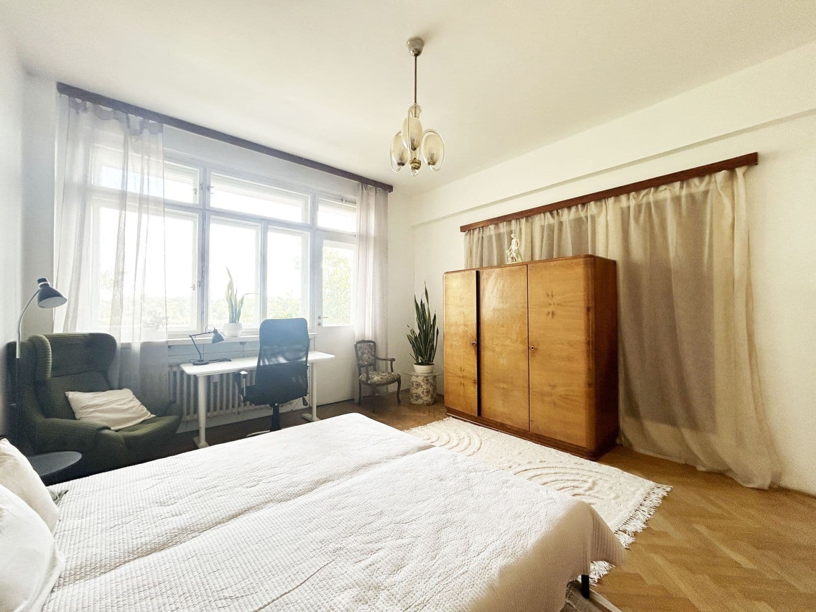 Prenájom bytu 2-izbový 73 m², Milady Horákové, Praha, Praha Prenájom bytu 2-izbový 73 m², Milady Horákové, Praha, Praha