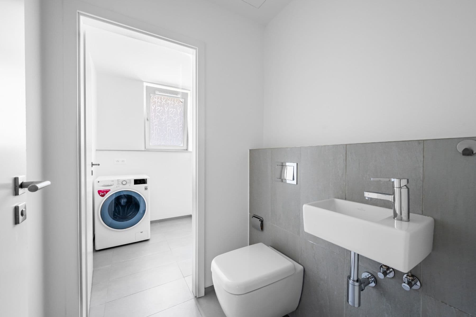 Prenájom bytu 2-izbový 61 m², Altajská, Praha, Praha Prenájom bytu 2-izbový 61 m², Altajská, Praha, Praha
