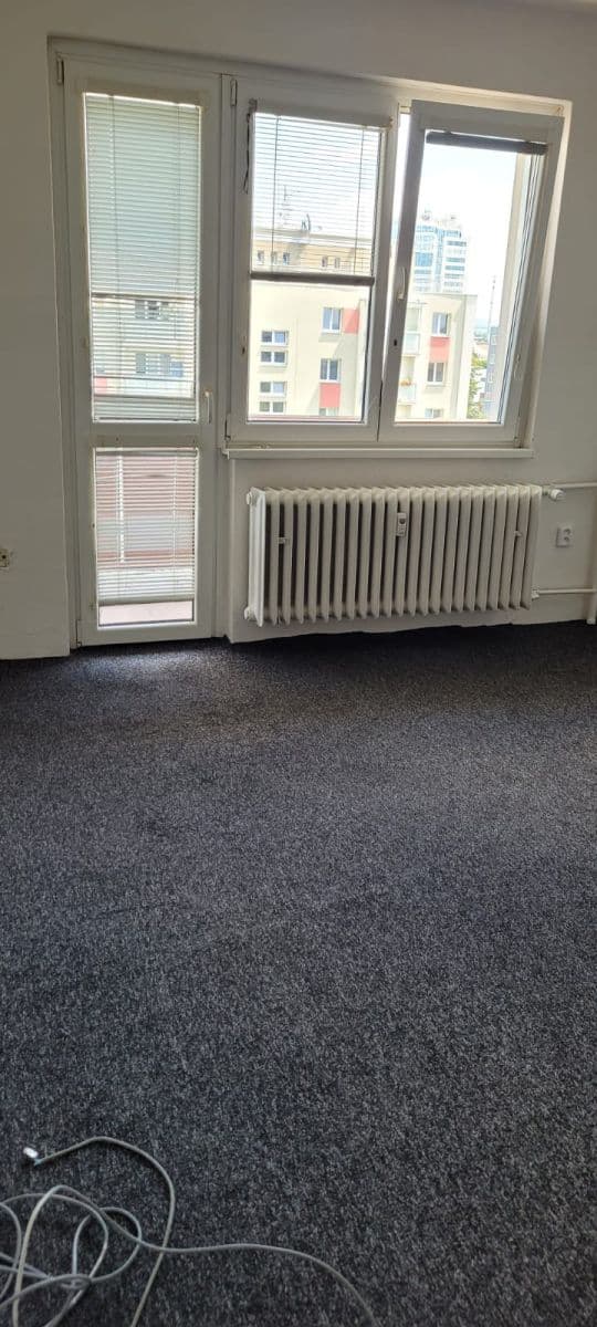 Prenájom bytu 1-izbový 44 m², tř. Kosmonautů, Olomouc, Olomoucký kraj Prenájom bytu 1-izbový 44 m², tř. Kosmonautů, Olomouc, Olomoucký kraj