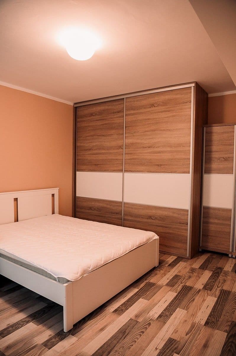 Prenájom bytu 1-izbový 38 m², Novohorská, Rača, Bratislavský kraj Prenájom bytu 1-izbový 38 m², Novohorská, Rača, Bratislavský kraj