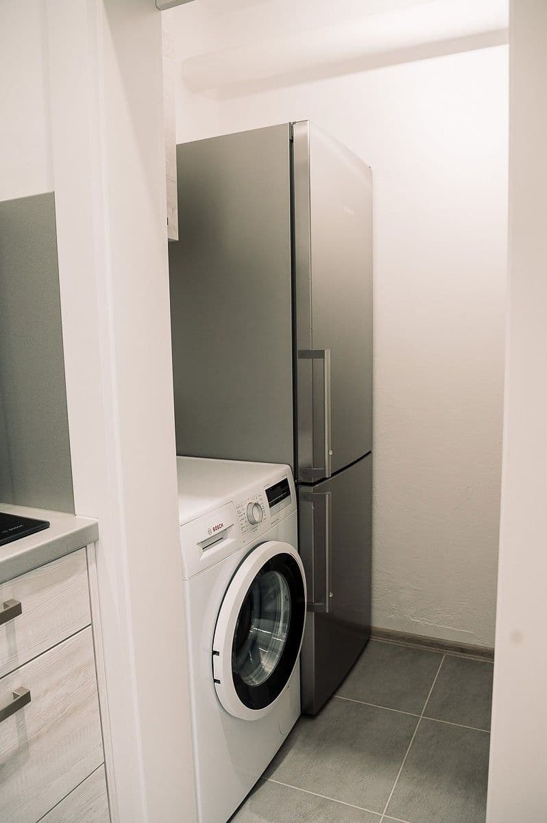 Prenájom bytu 1-izbový 38 m², Novohorská, Rača, Bratislavský kraj Prenájom bytu 1-izbový 38 m², Novohorská, Rača, Bratislavský kraj