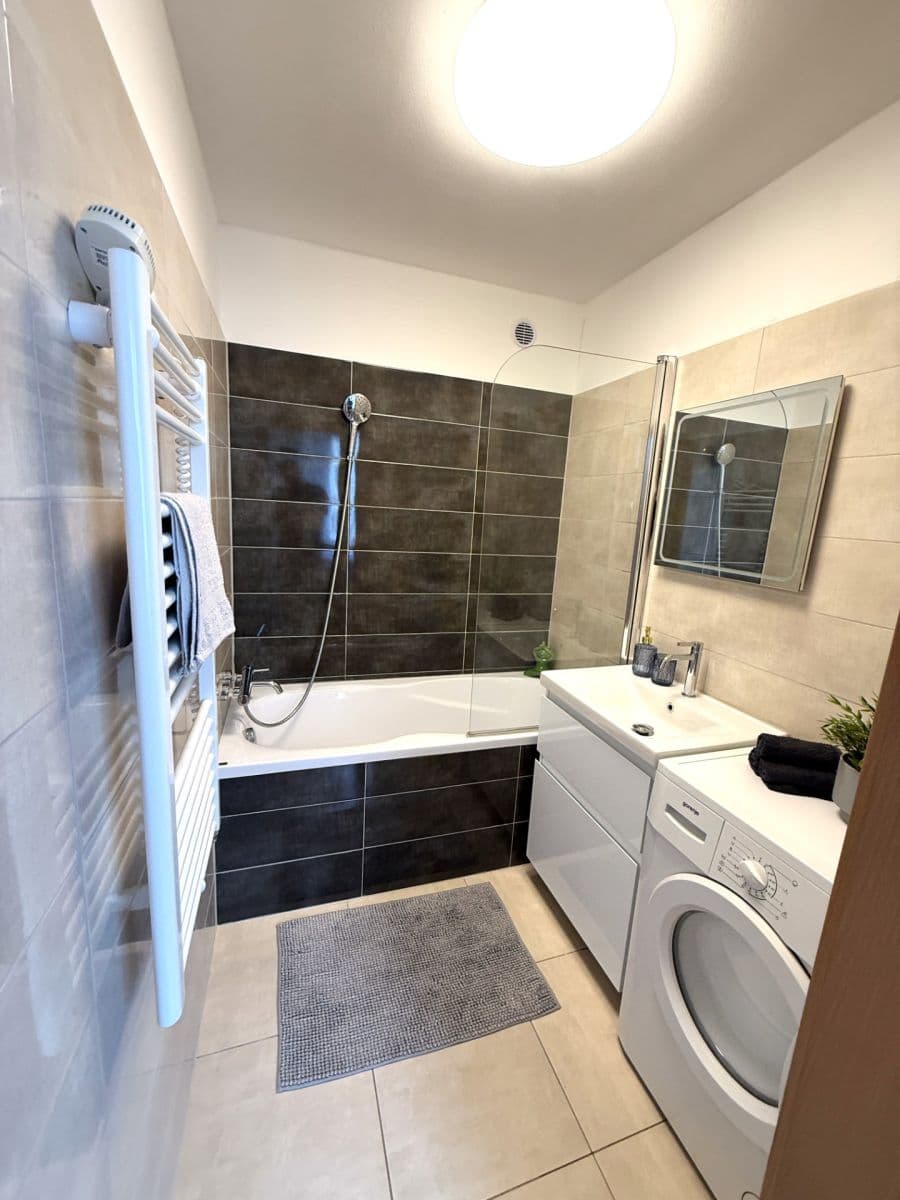 Predaj bytu 2-izbový 67 m², sídliště 9. května, Nejdek, Karlovarský kraj Predaj bytu 2-izbový 67 m², sídliště 9. května, Nejdek, Karlovarský kraj