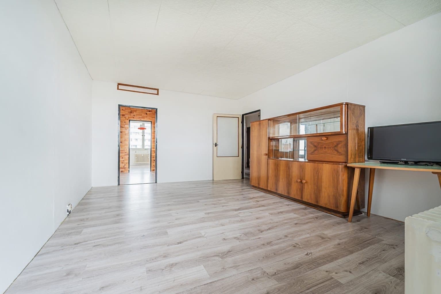 Prenájom bytu 4-izbový 62 m², Tajovského, Praha, Praha Prenájom bytu 4-izbový 62 m², Tajovského, Praha, Praha