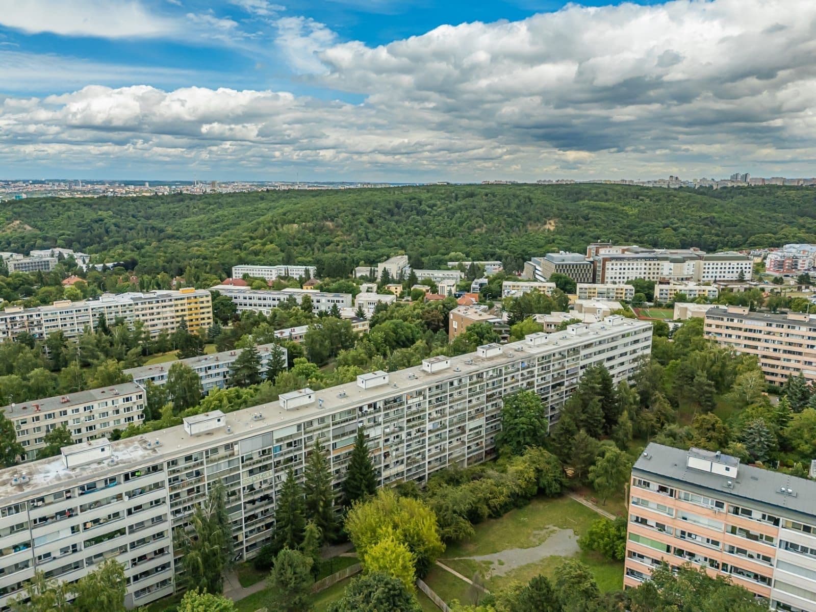 Prenájom bytu 4-izbový 62 m², Tajovského, Praha, Praha Prenájom bytu 4-izbový 62 m², Tajovského, Praha, Praha