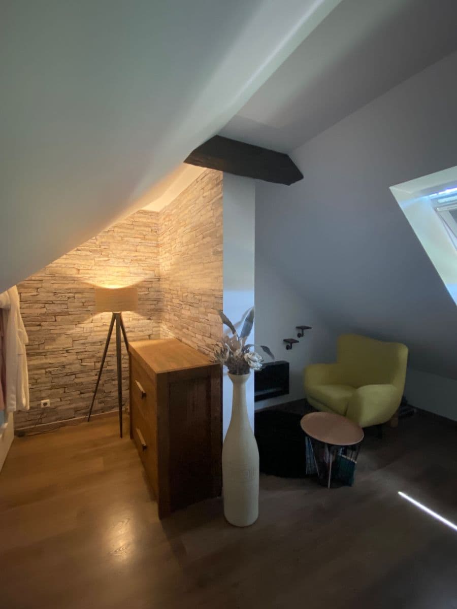 Predaj bytu 3-izbový 90 m², Mirešická, Jinočany, Středočeský kraj Predaj bytu 3-izbový 90 m², Mirešická, Jinočany, Středočeský kraj