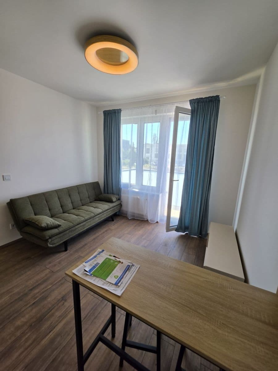 Prenájom bytu 1-izbový 32 m², Arnošta Staňka, Praha, Praha Prenájom bytu 1-izbový 32 m², Arnošta Staňka, Praha, Praha