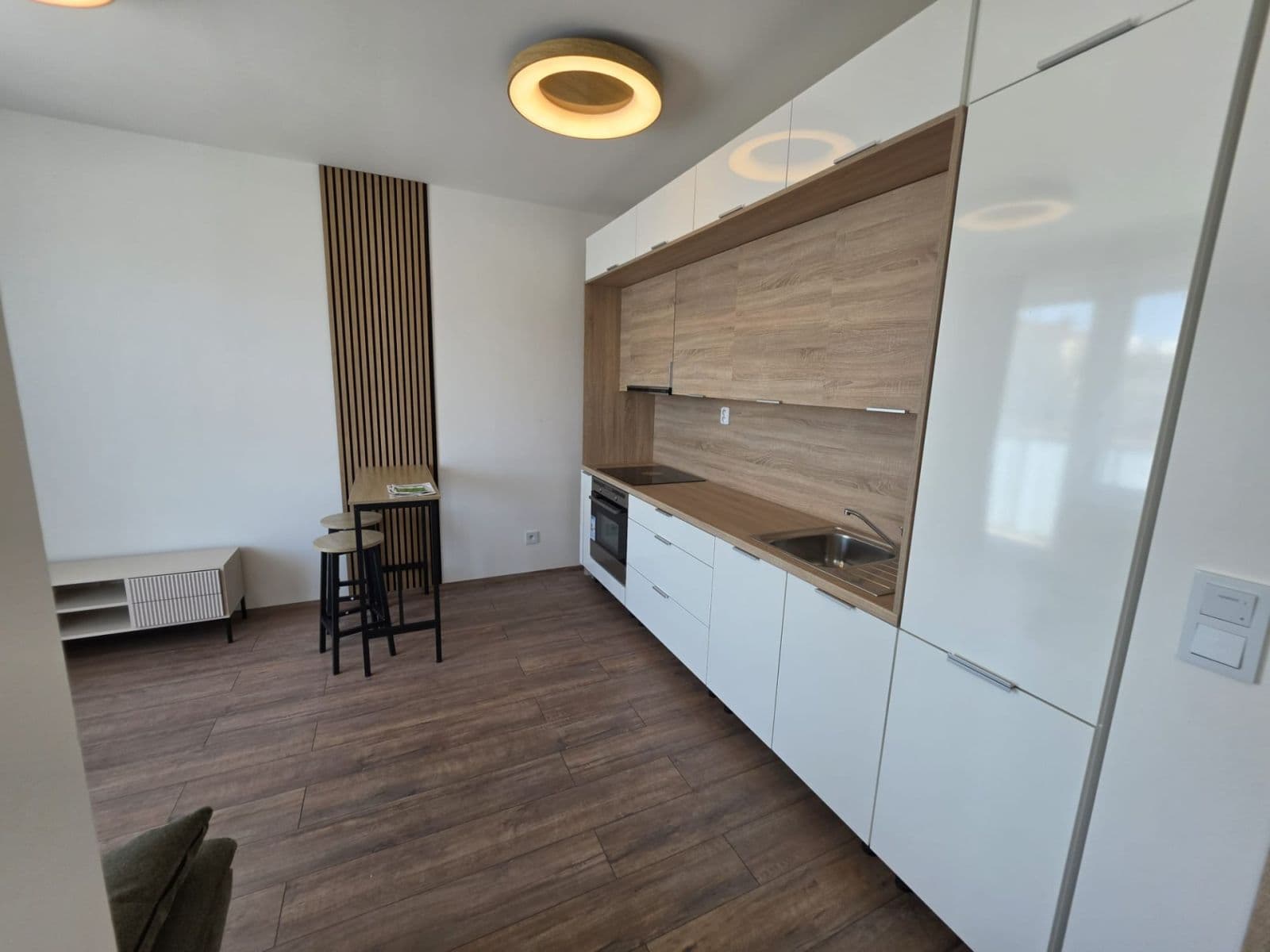 Prenájom bytu 1-izbový 32 m², Arnošta Staňka, Praha, Praha Prenájom bytu 1-izbový 32 m², Arnošta Staňka, Praha, Praha
