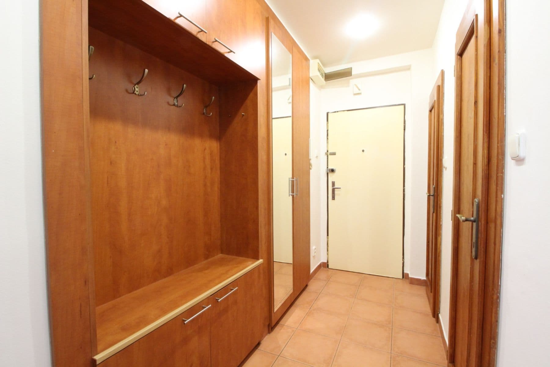 Prenájom bytu 2-izbový 53 m², Kafkova, Praha, Praha Prenájom bytu 2-izbový 53 m², Kafkova, Praha, Praha