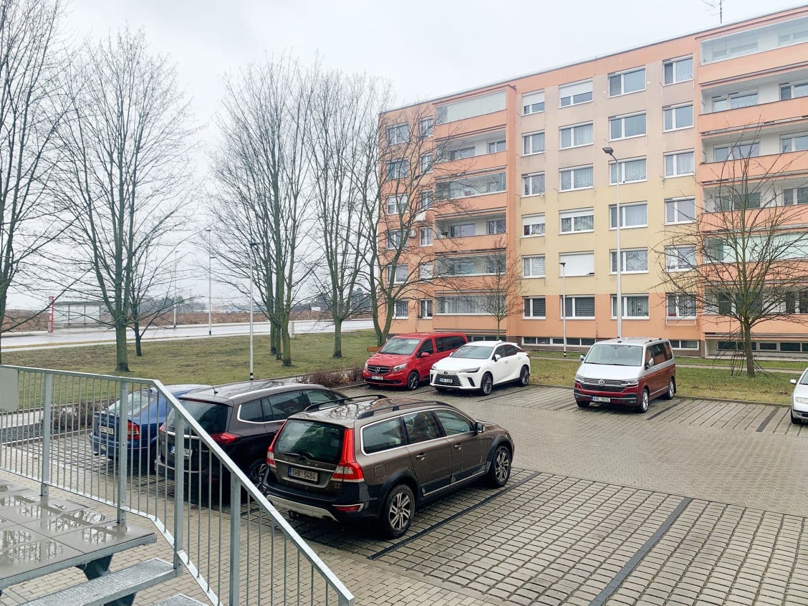 Prenájom bytu 3-izbový 55 m², Na růžovém poli, Kladno, Středočeský kraj Prenájom bytu 3-izbový 55 m², Na růžovém poli, Kladno, Středočeský kraj
