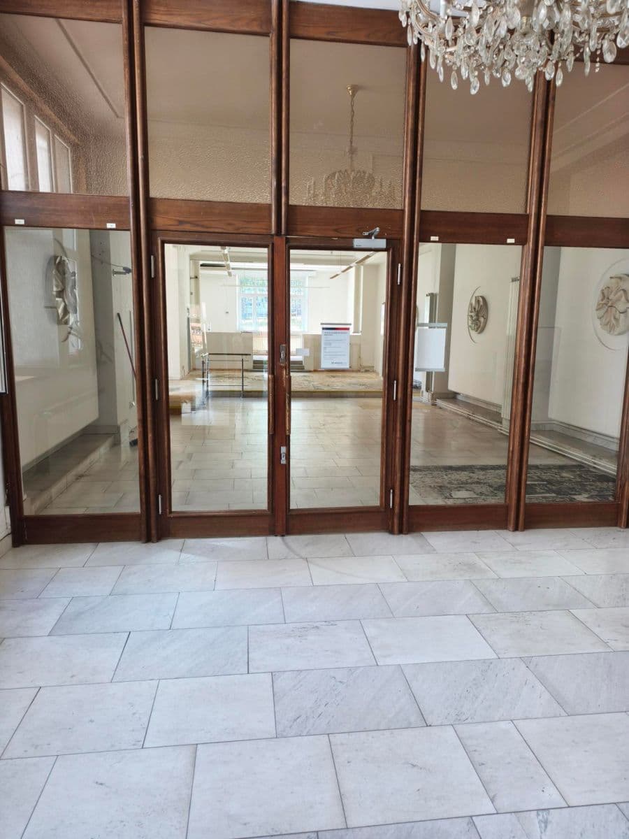 Prenájom nebytového priestoru 187 m², náměstí T. G. Masaryka, Sedlčany, Středočeský kraj Prenájom nebytového priestoru 187 m², náměstí T. G. Masaryka, Sedlčany, Středočeský kraj