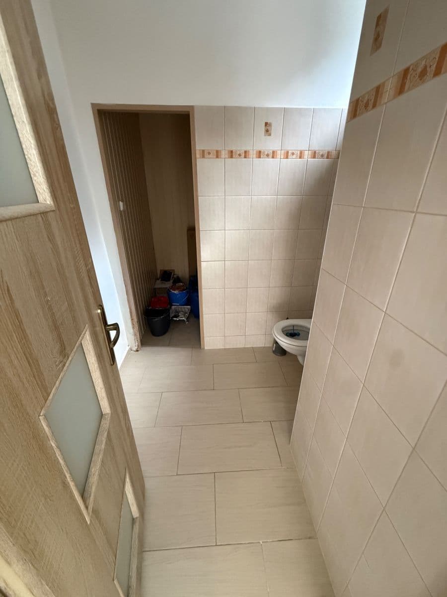 Prenájom bytu 3-izbový 51 m², Hrdinů, Horoměřice, Středočeský kraj Prenájom bytu 3-izbový 51 m², Hrdinů, Horoměřice, Středočeský kraj