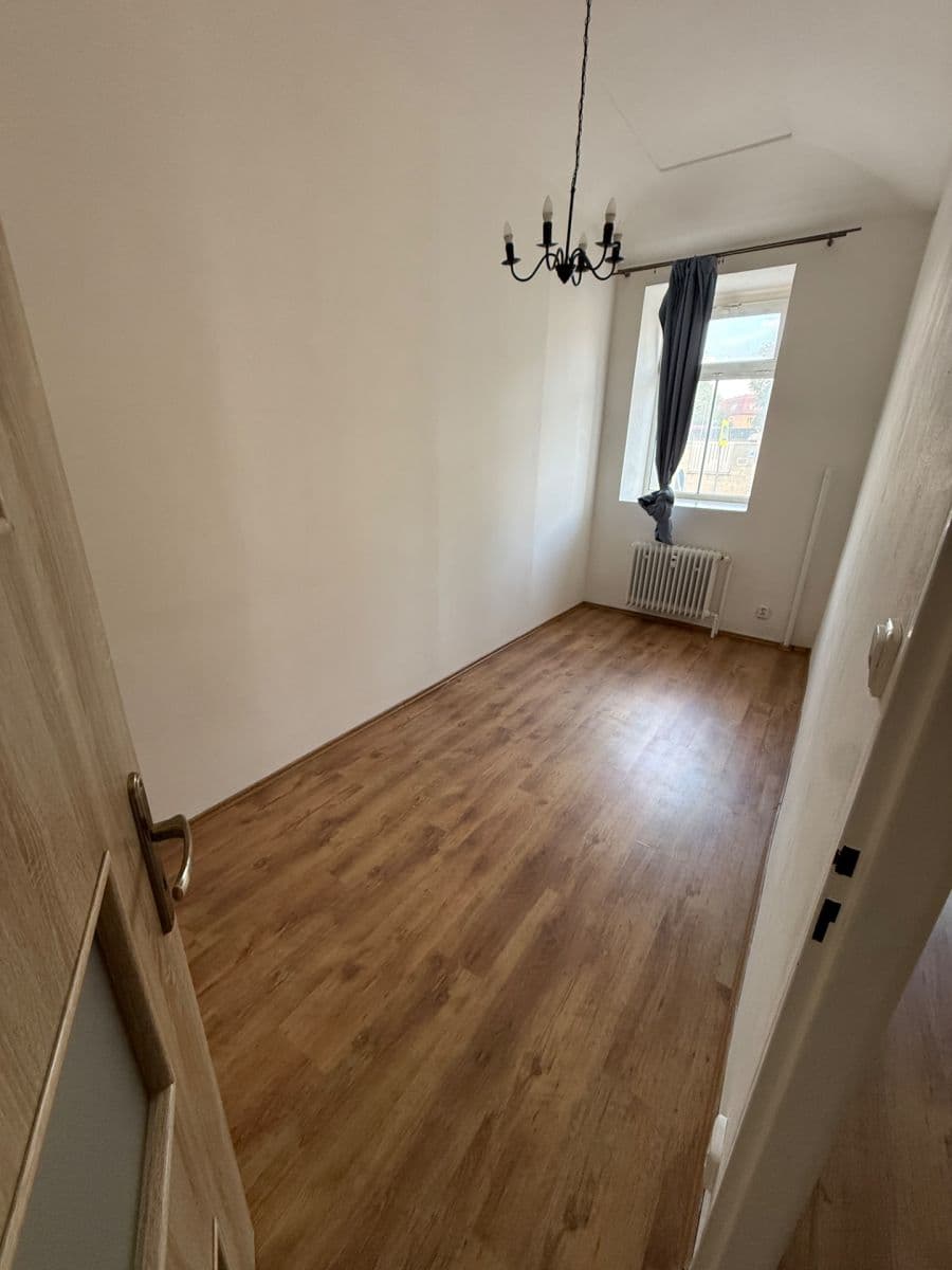 Prenájom bytu 3-izbový 51 m², Hrdinů, Horoměřice, Středočeský kraj Prenájom bytu 3-izbový 51 m², Hrdinů, Horoměřice, Středočeský kraj