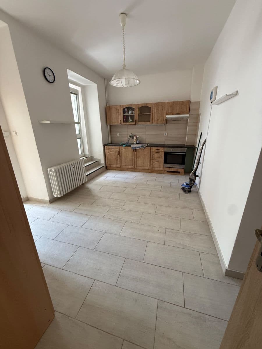 Prenájom bytu 3-izbový 51 m², Hrdinů, Horoměřice, Středočeský kraj Prenájom bytu 3-izbový 51 m², Hrdinů, Horoměřice, Středočeský kraj