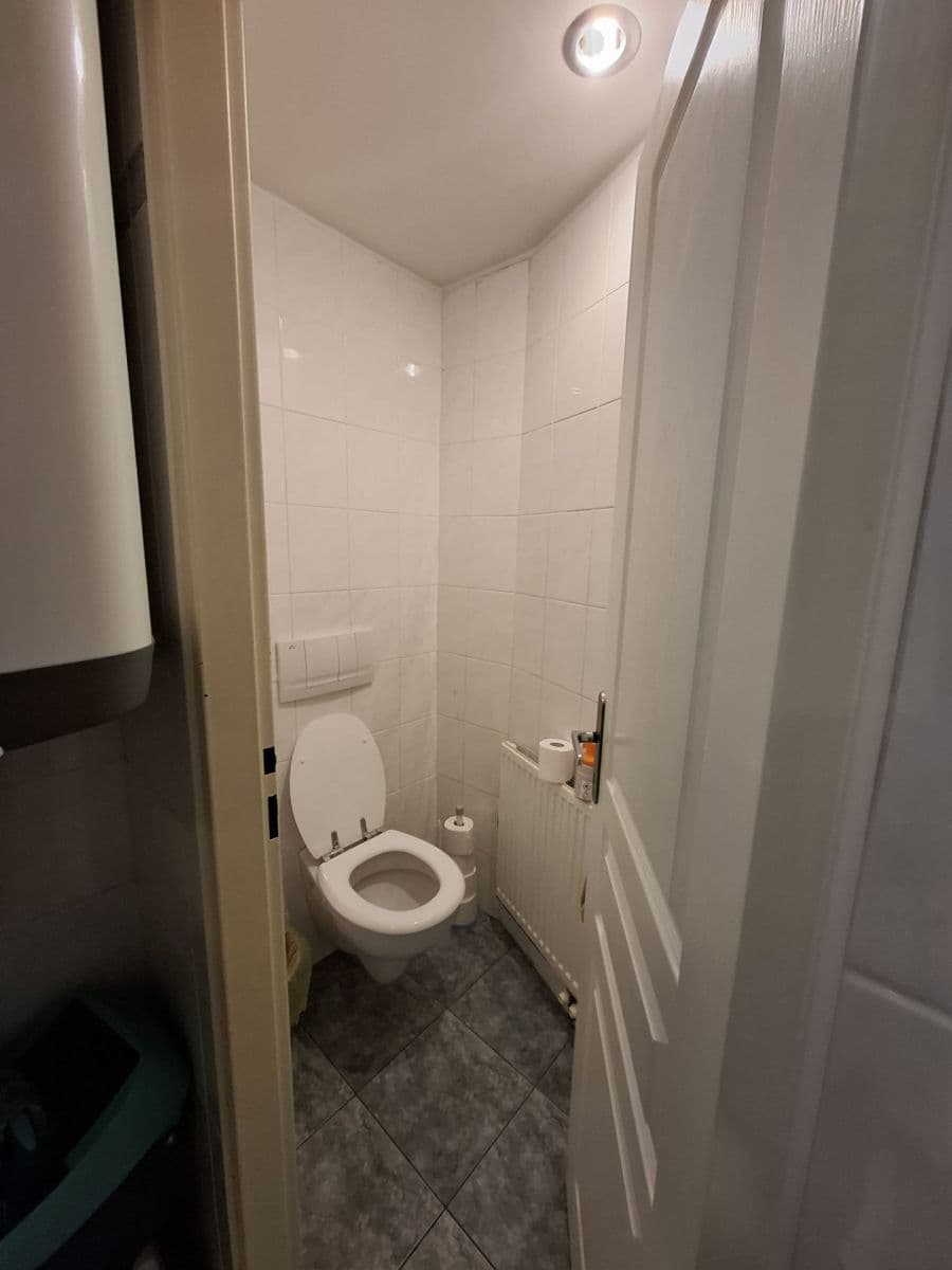Predaj kancelárie 100 m², Křišťanova, Praha, Praha Predaj kancelárie 100 m², Křišťanova, Praha, Praha