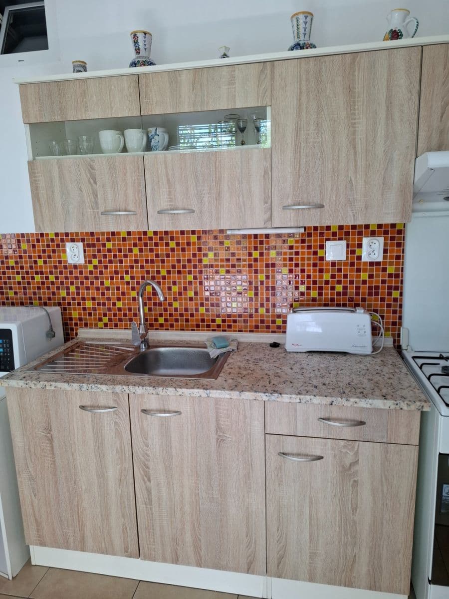 Prenájom bytu 2-izbový 47 m², Astrová, Ružinov, Bratislavský kraj Prenájom bytu 2-izbový 47 m², Astrová, Ružinov, Bratislavský kraj