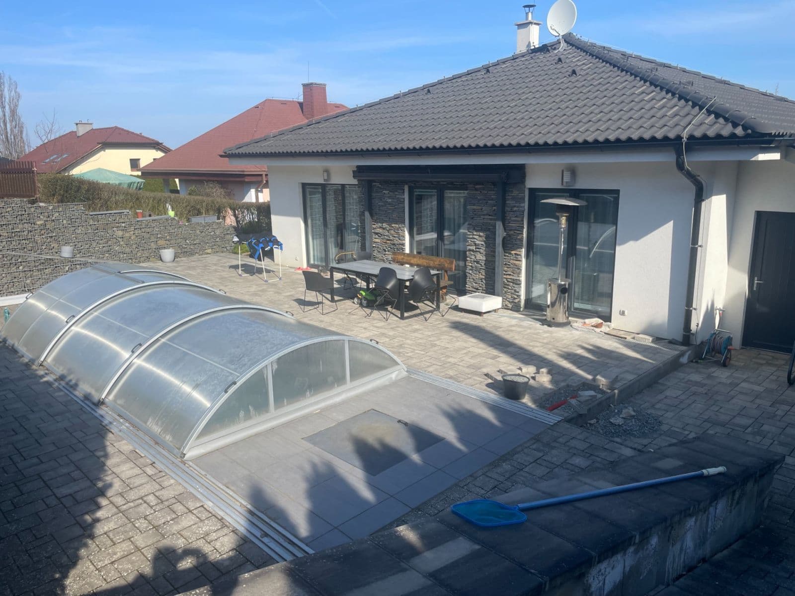 Prenájom domu 120 m², pozemek 900 m², Dobrovice, Středočeský kraj Prenájom domu 120 m², pozemek 900 m², Dobrovice, Středočeský kraj