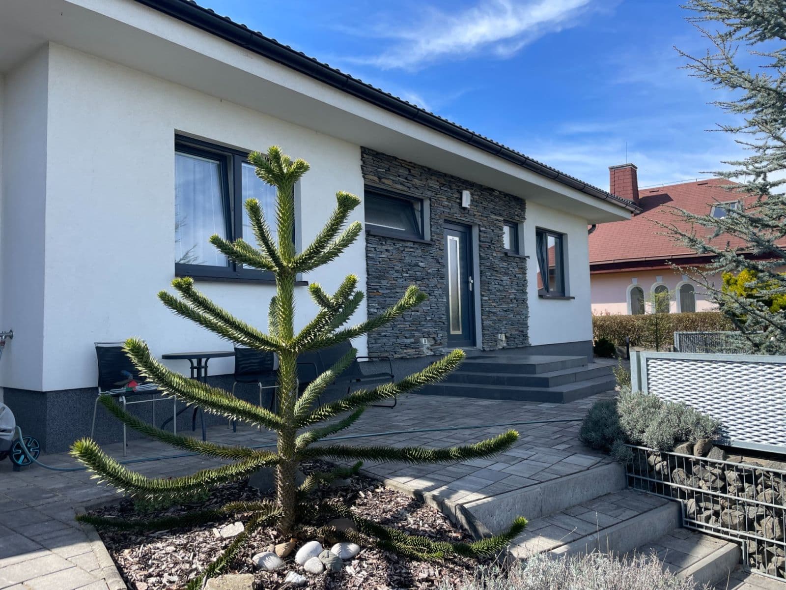 Prenájom domu 120 m², pozemek 900 m², Dobrovice, Středočeský kraj Prenájom domu 120 m², pozemek 900 m², Dobrovice, Středočeský kraj