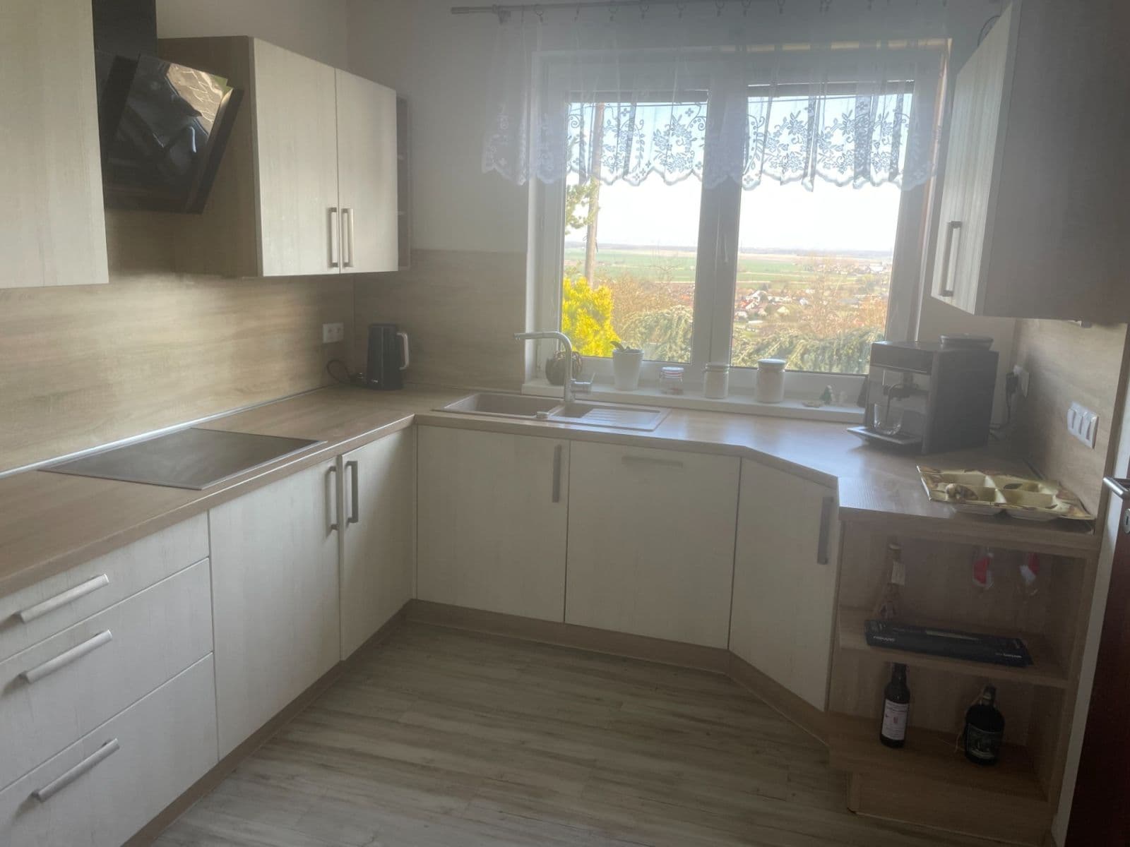Prenájom domu 120 m², pozemek 900 m², Dobrovice, Středočeský kraj Prenájom domu 120 m², pozemek 900 m², Dobrovice, Středočeský kraj