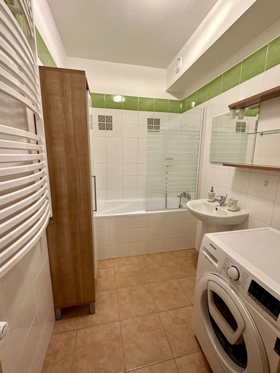 Prenájom bytu 2-izbový 73 m², Panuškova, Praha, Praha Prenájom bytu 2-izbový 73 m², Panuškova, Praha, Praha