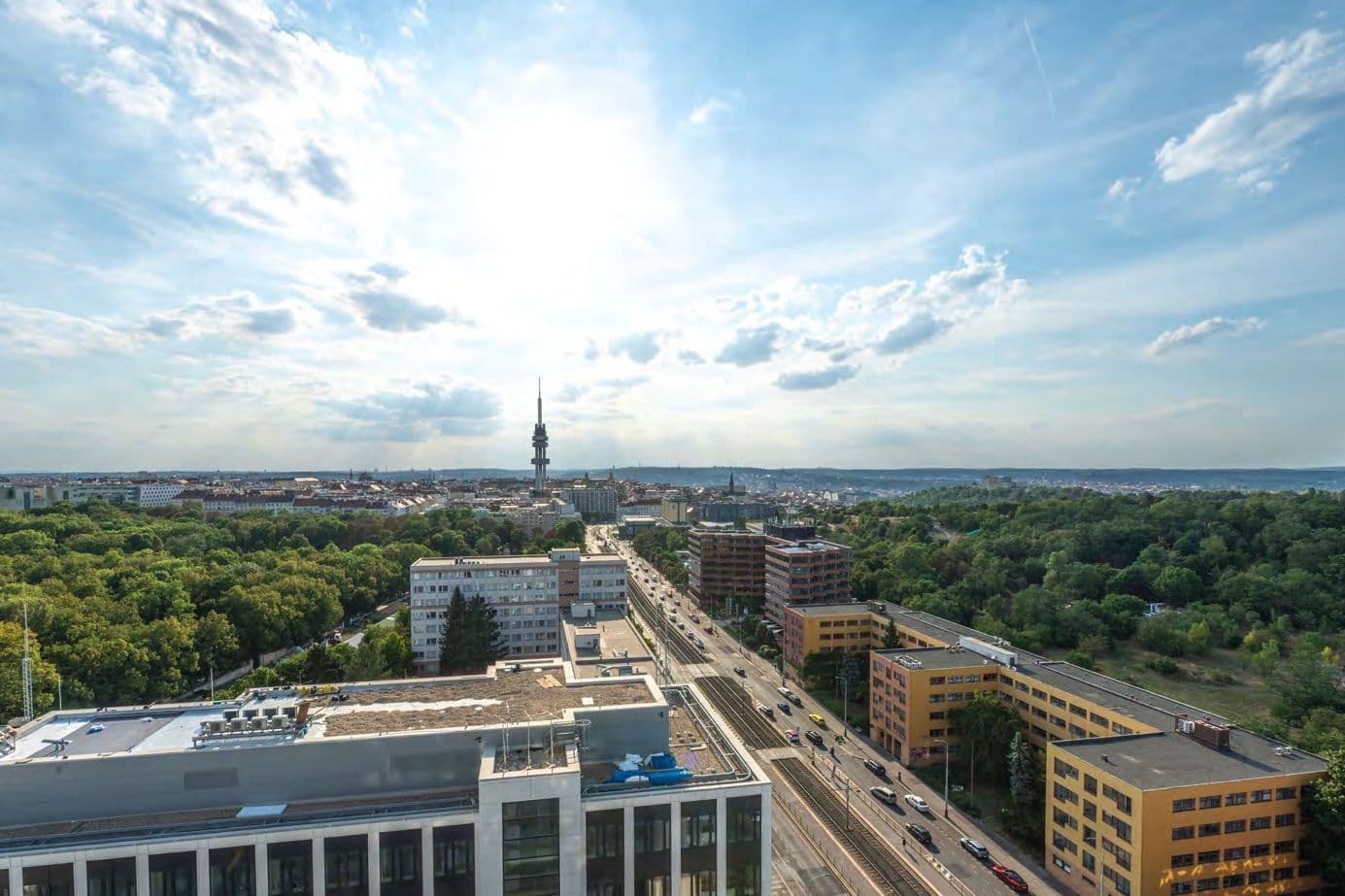 Prenájom bytu 4-izbový 132 m², Olšanská, Praha, Praha Prenájom bytu 4-izbový 132 m², Olšanská, Praha, Praha