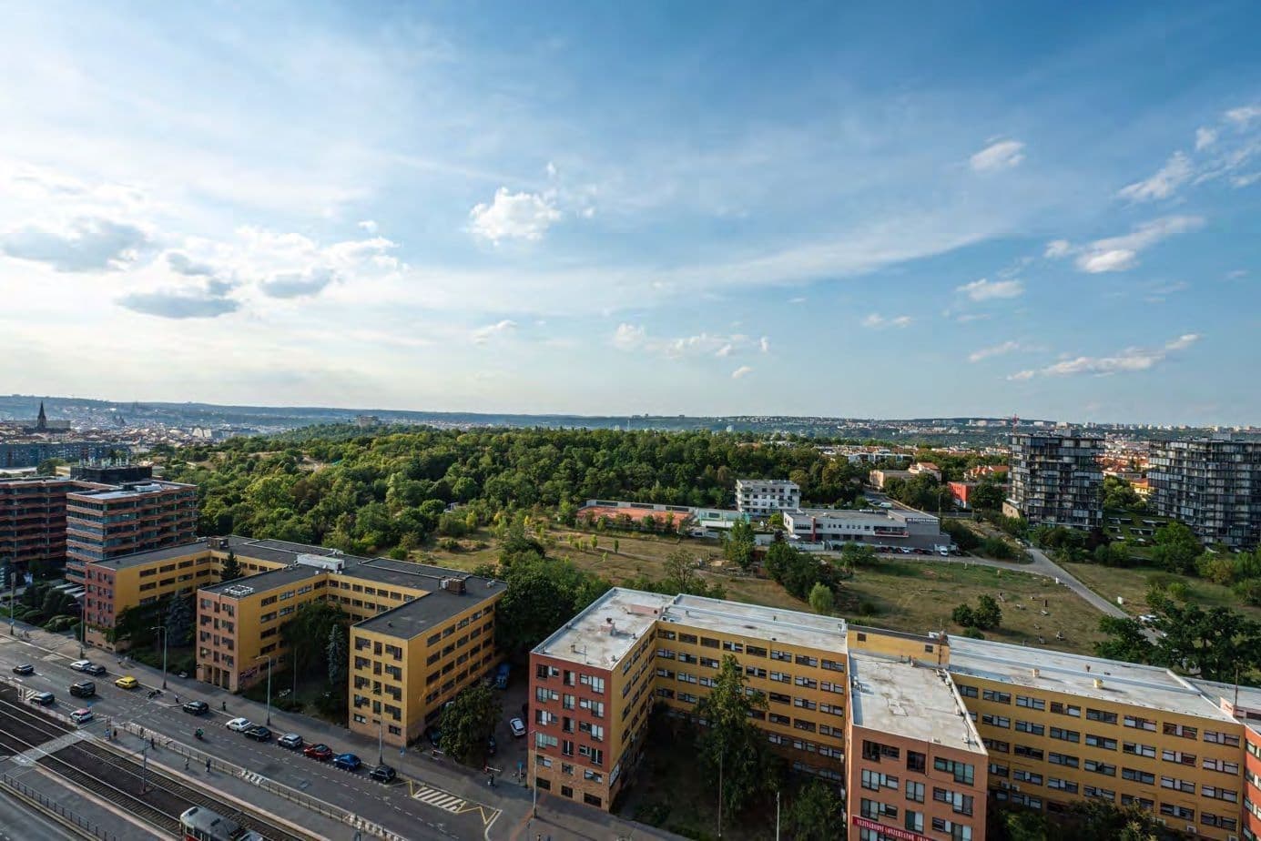Prenájom bytu 4-izbový 132 m², Olšanská, Praha, Praha Prenájom bytu 4-izbový 132 m², Olšanská, Praha, Praha