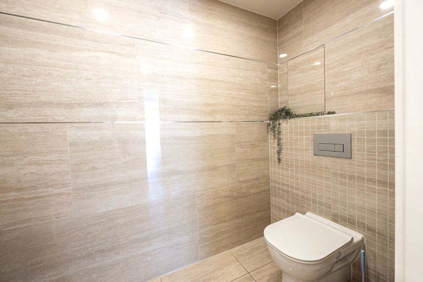 Prenájom bytu 4-izbový 132 m², Olšanská, Praha, Praha Prenájom bytu 4-izbový 132 m², Olšanská, Praha, Praha